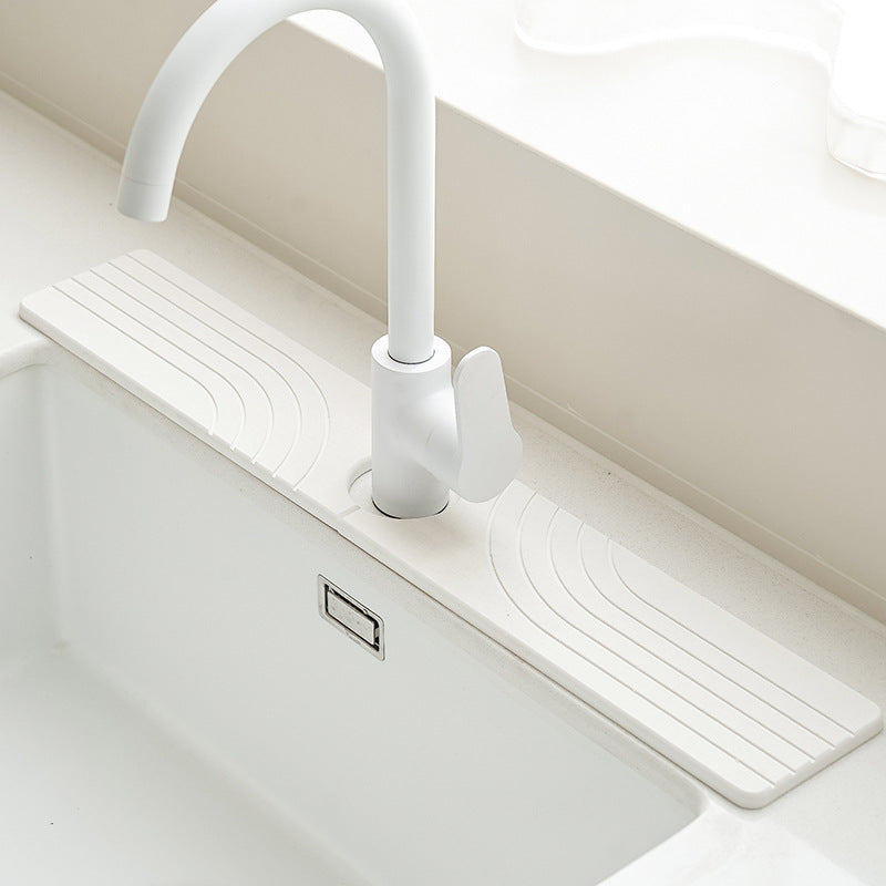 Absorbent Diatomite Bath Mat — detail view