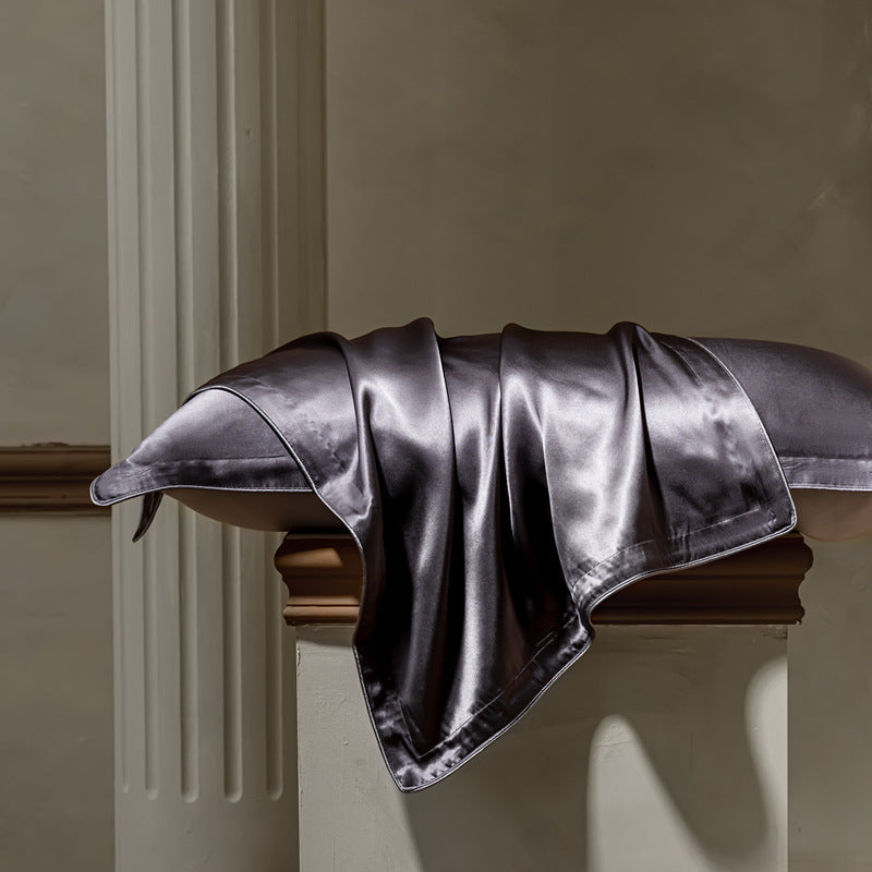 Mulberry Silk Pillowcase — additional view 3